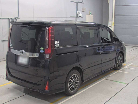 2014 Toyota Noah ZRR80W[1]