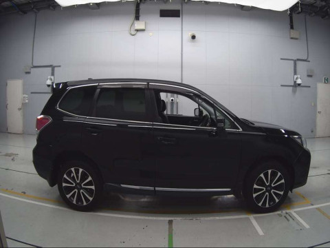 2016 Subaru Forester SJG[2]