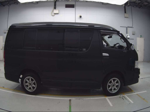 2013 Toyota Hiace Wagon TRH214W[2]