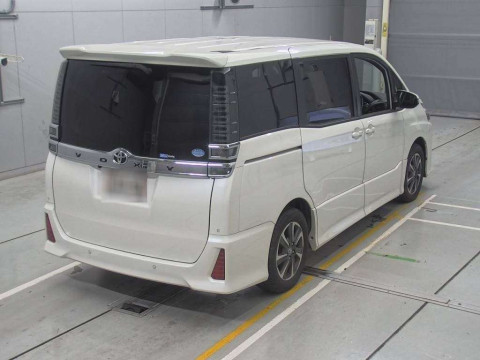 2019 Toyota Voxy ZRR80W[1]