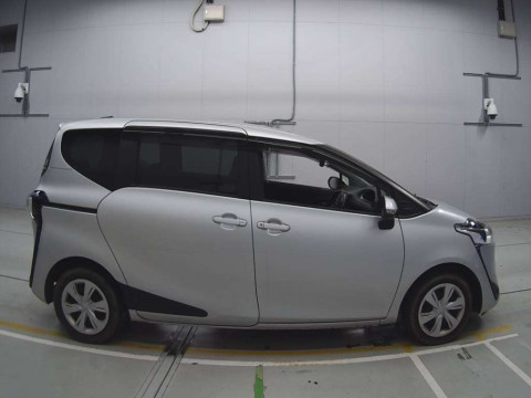 2019 Toyota Sienta NSP170G[2]