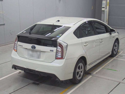 2013 Toyota Prius ZVW30[1]