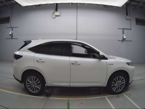 2018 Toyota Harrier Hybrid AVU65W[2]