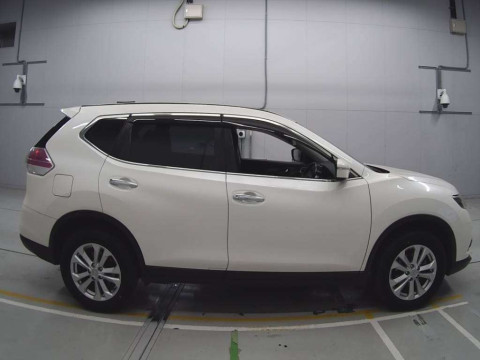 2016 Nissan X-Trail NT32[2]