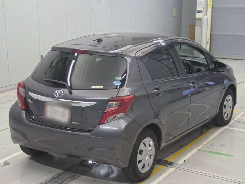 2015 Toyota Vitz NSP130[1]