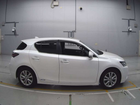 2017 Lexus CT ZWA10[2]