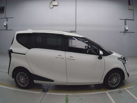 2018 Toyota Sienta NSP170G[2]