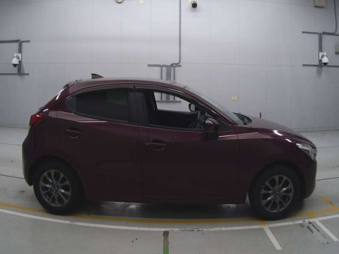 2017 Mazda Demio DJ3FS[2]