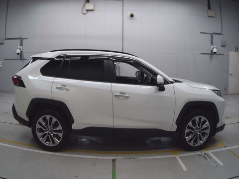 2019 Toyota RAV4 MXAA54[2]