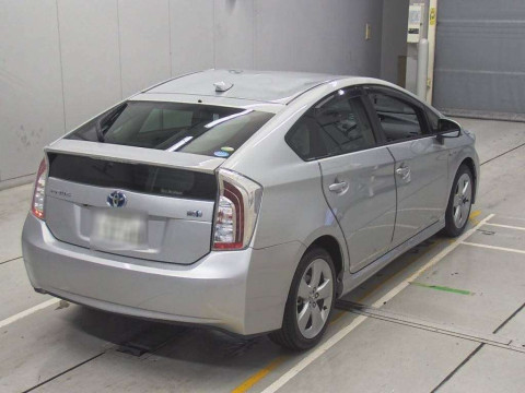 2012 Toyota Prius ZVW30[1]