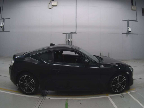 2016 Toyota 86 ZN6[2]