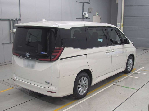 2023 Toyota Noah ZWR90W[1]