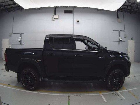 2019 Toyota Hilux GUN125[2]