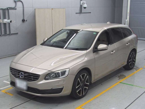 2016 Volvo V60 FD4204T[0]