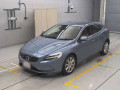 2017 Volvo V40