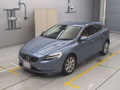 2017 Volvo V40 MB4154T[0]