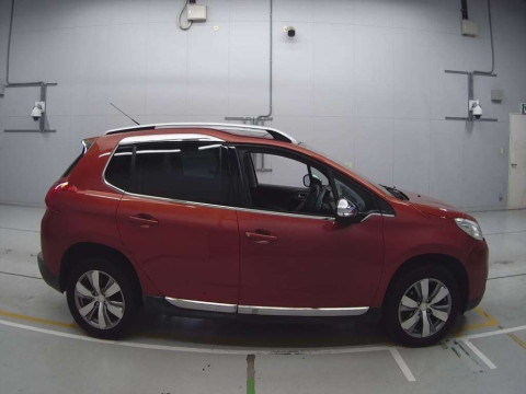 2015 Peugeot 2008 A94HM01[2]