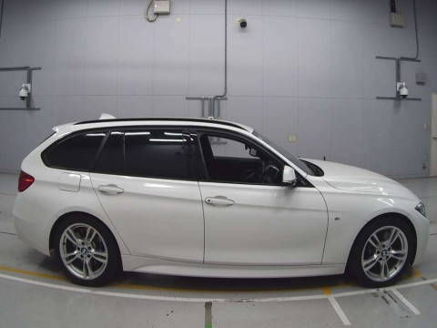 2014 BMW 3 Series 3D20[2]