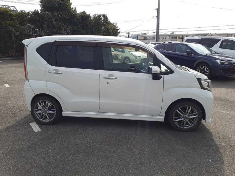 2015 Daihatsu Move LA150S[2]