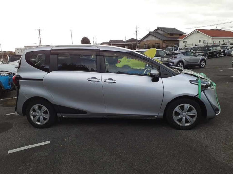 2021 Toyota Sienta NSP170G[2]