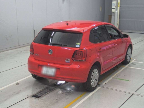 2014 Volkswagen Polo 6RCBZ[1]