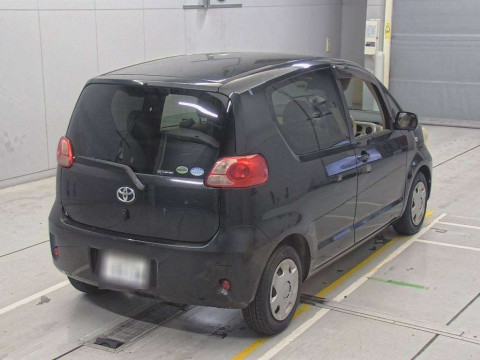 2004 Toyota Porte NNP10[1]