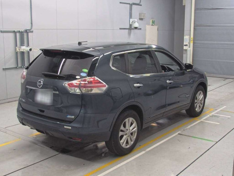 2016 Nissan X-Trail HNT32[1]