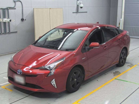 2016 Toyota Prius ZVW50[0]