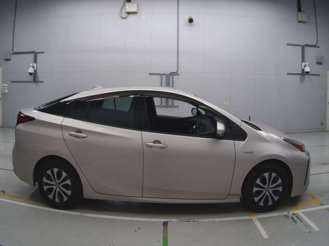 2019 Toyota Prius ZVW51[2]