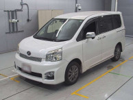 2013 Toyota Voxy