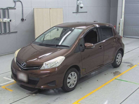 2011 Toyota Vitz KSP130[0]