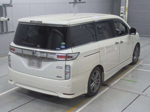 2012 Nissan Elgrand TE52[1]