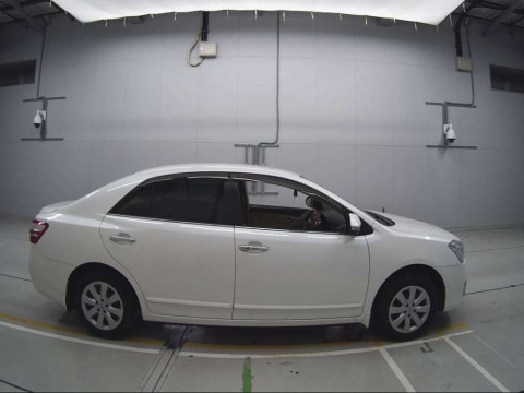 2013 Toyota Premio NZT260[2]