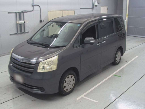 2009 Toyota Noah ZRR70G[0]