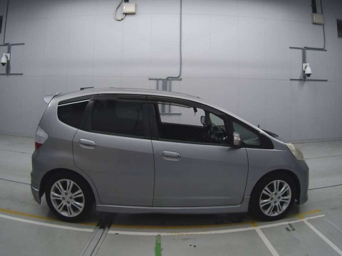 2009 Honda Fit GE8[2]