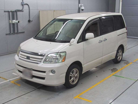 2006 Toyota Noah AZR60G[0]