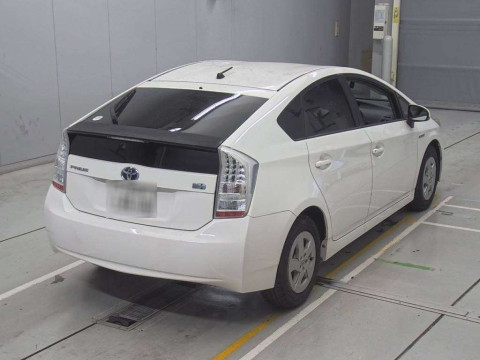 2010 Toyota Prius ZVW30[1]