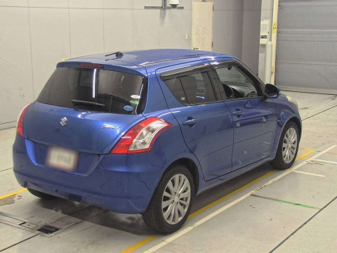 2012 Suzuki Swift ZC72S[1]