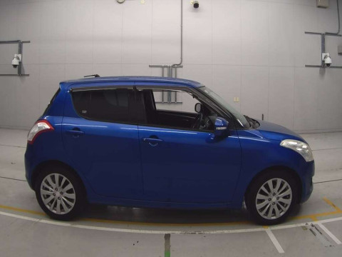 2012 Suzuki Swift ZC72S[2]