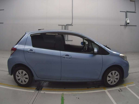 2012 Toyota Vitz KSP130[2]