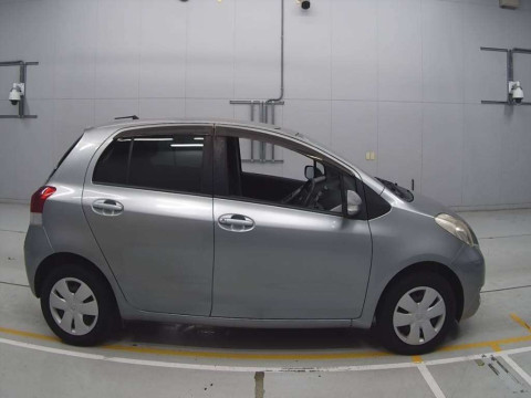 2008 Toyota Vitz KSP90[2]