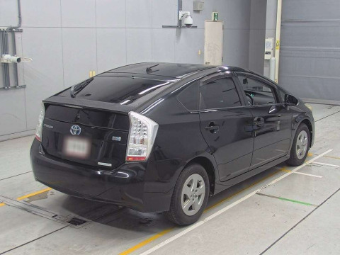 2010 Toyota Prius ZVW30[1]