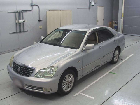 2004 Toyota Crown GRS180[0]