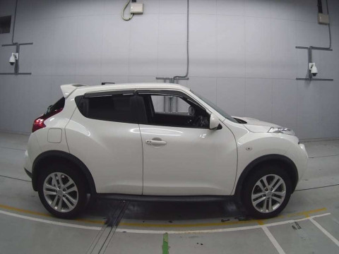 2014 Nissan JUKE YF15[2]