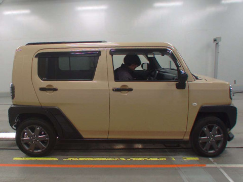 2022 Daihatsu TAFT LA900S[2]