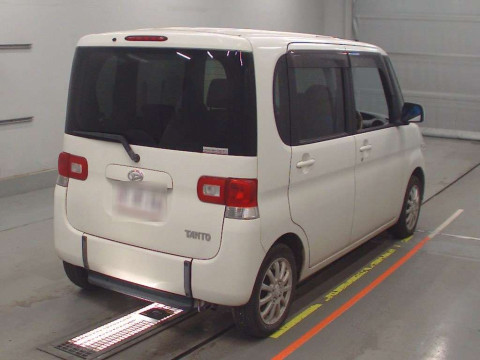 2011 Daihatsu Tanto L375S[1]