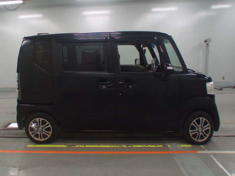 2013 Honda N-BOX JF1[2]