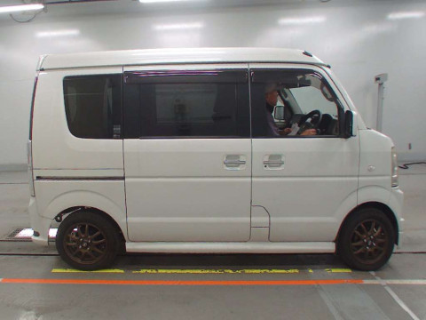 2012 Suzuki Every Wagon DA64W[2]