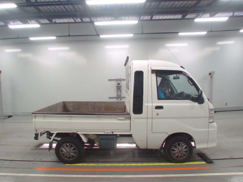 2013 Daihatsu Hijet Truck S211P[2]