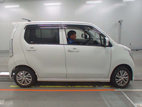 2015 Suzuki Wagon R MH44S[2]